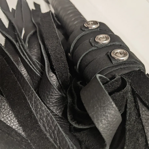 Nathan Morrison’s Handmade Black Flogger – A Masterpiece in Motion 🖤🔥