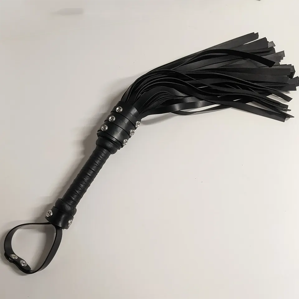 Nathan Morrison’s Handmade Black Flogger – A Masterpiece in Motion 🖤🔥